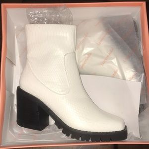 Boots brand new